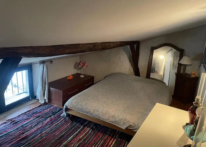 Hébergement de vacances Maison De Caractère *